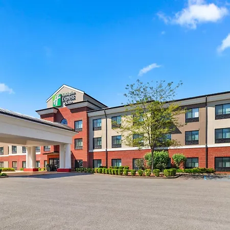Holiday Inn Express & Suites Fairmont By Ihg-2